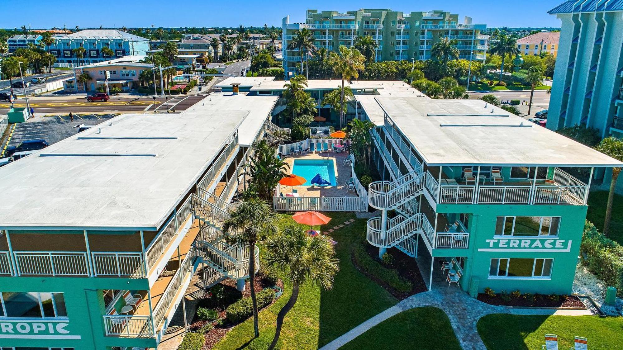Tropic Terrace #41 - Beachfront Resort St. Pete Beach Bagian luar foto